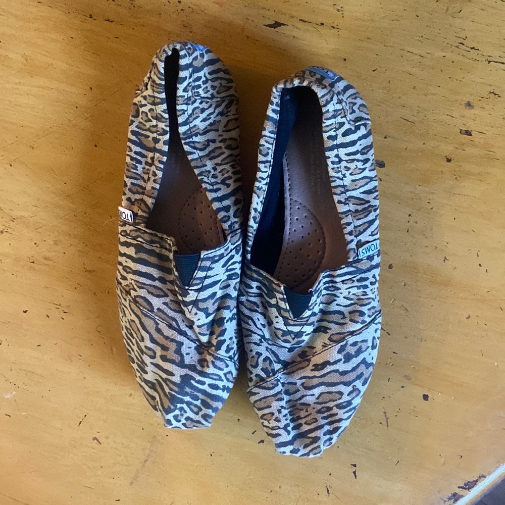 Women's shoes